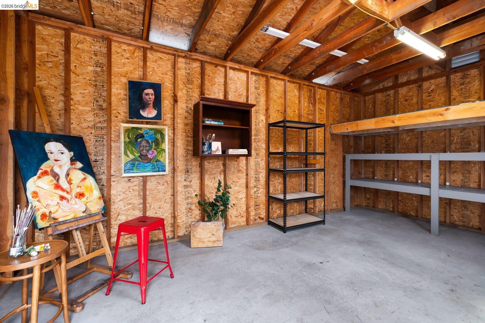 1240 Kelly Ave