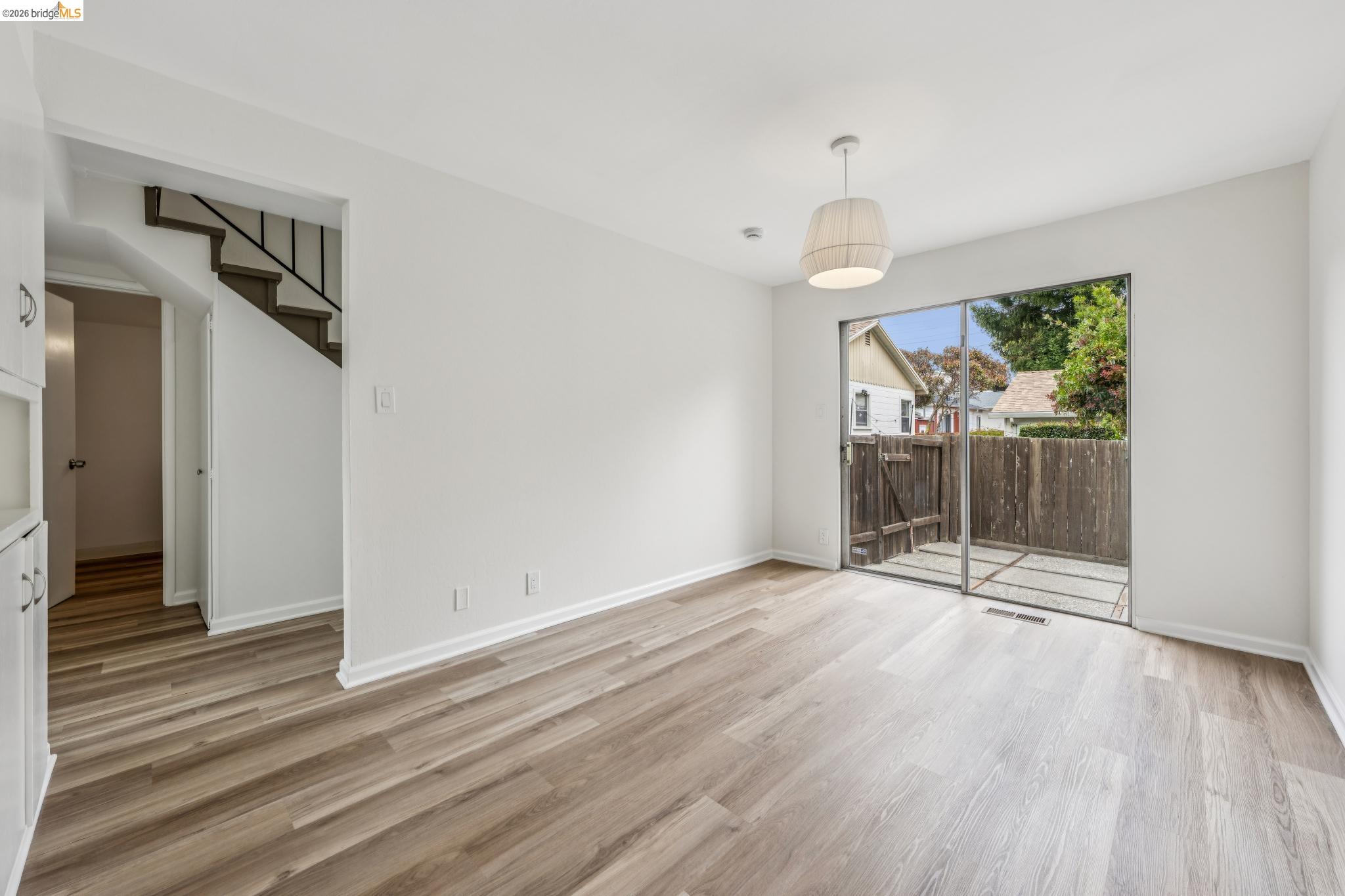 1223 Elm St