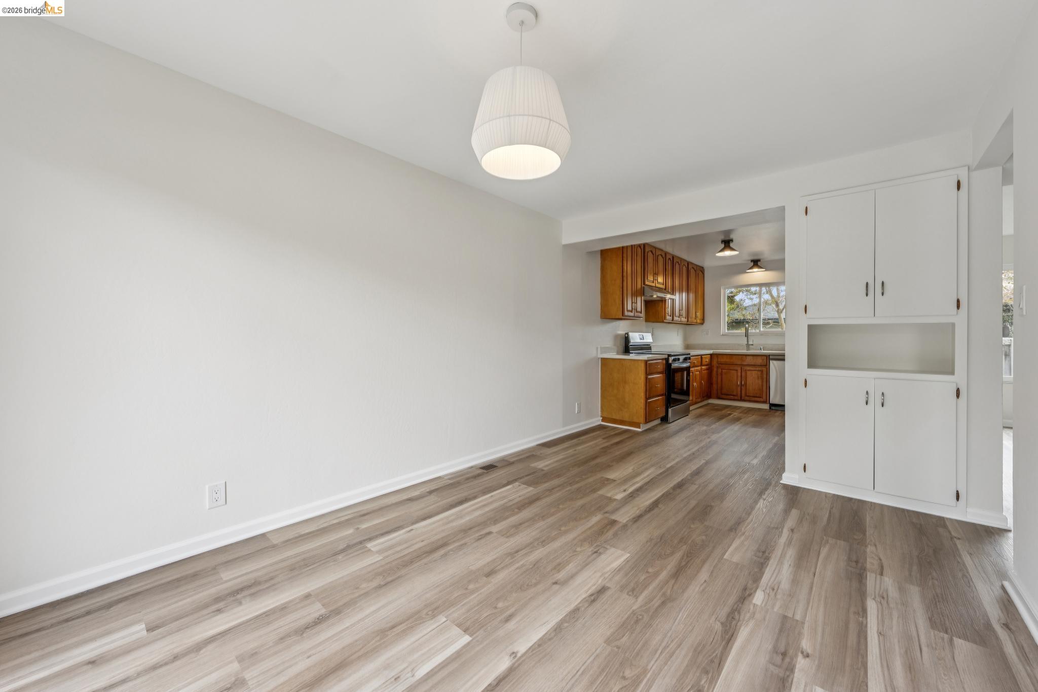 1223 Elm St