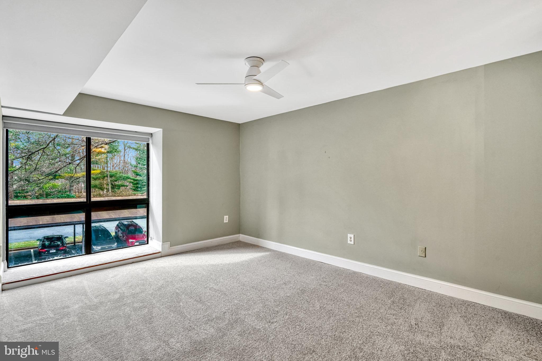 11556 ROLLING GREEN COURT 15/300