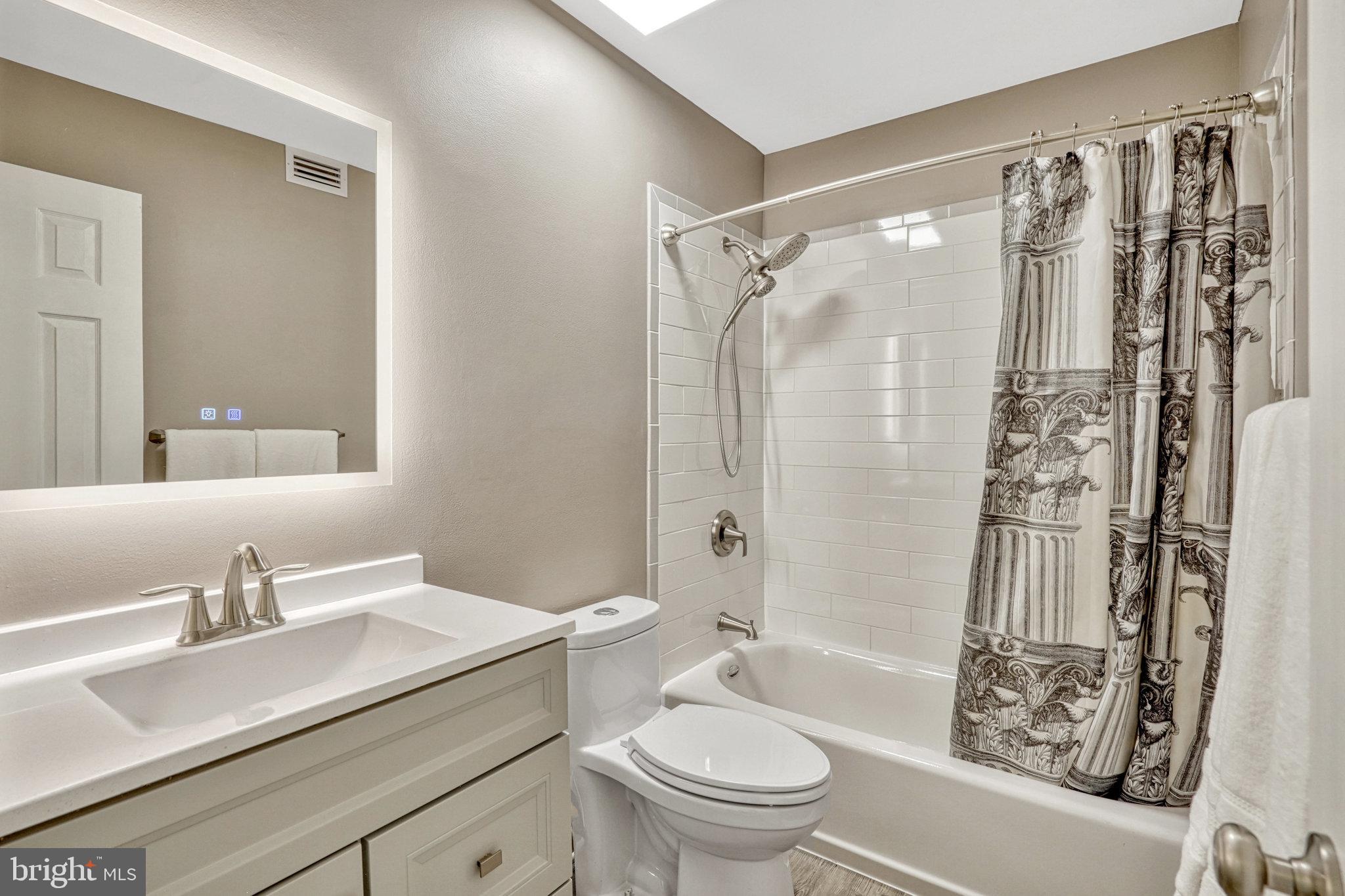 11556 ROLLING GREEN COURT 15/300