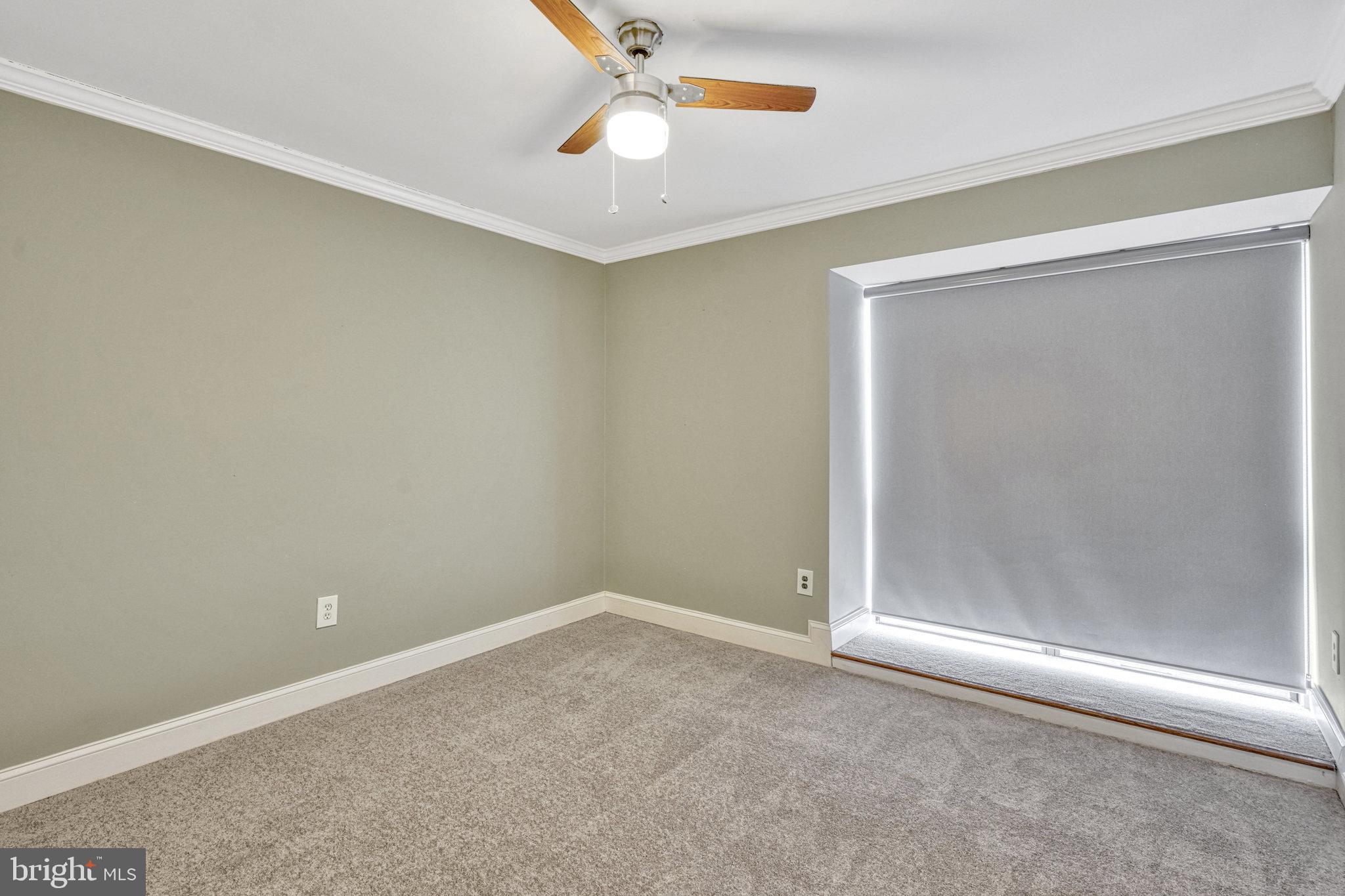11556 ROLLING GREEN COURT 15/300