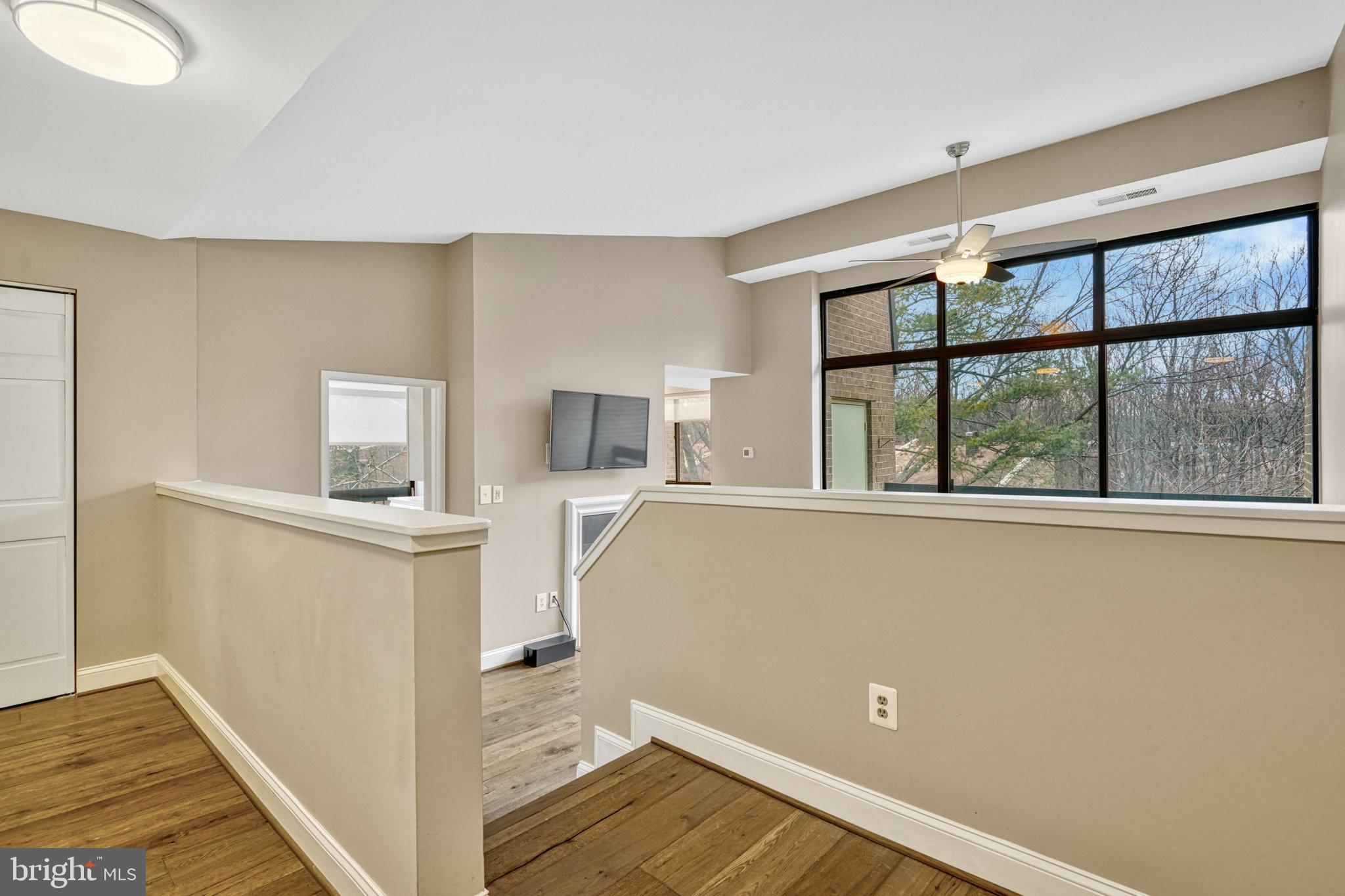 11556 ROLLING GREEN COURT 15/300