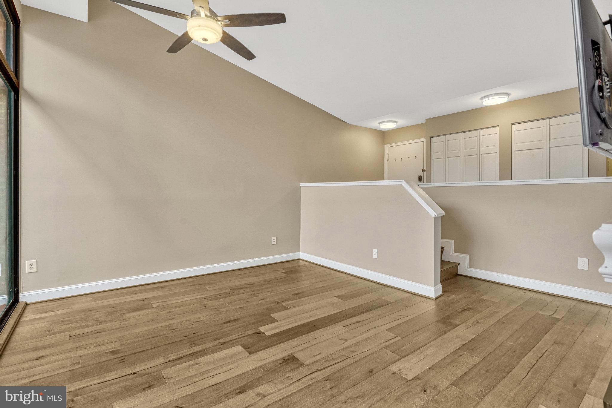 11556 ROLLING GREEN COURT 15/300