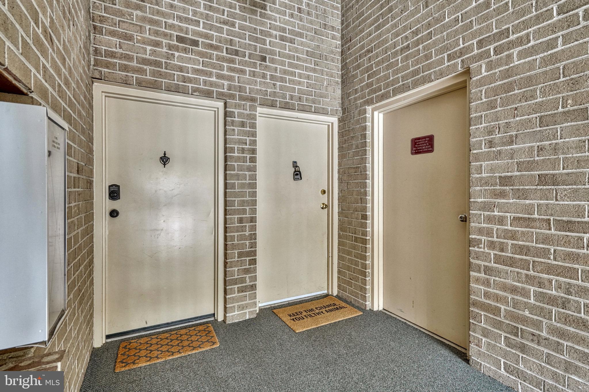 11556 ROLLING GREEN COURT 15/300