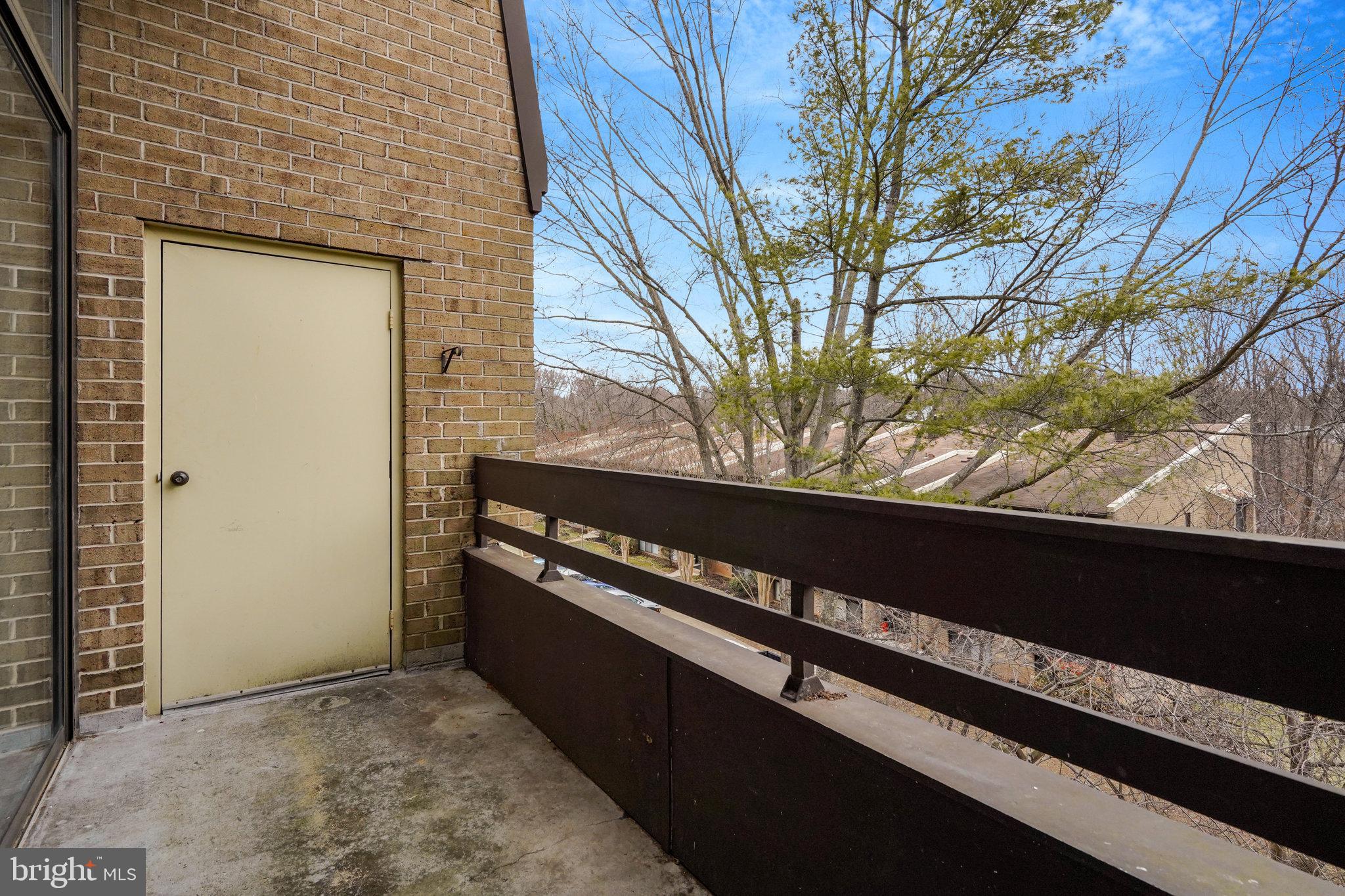 11556 ROLLING GREEN COURT 15/300