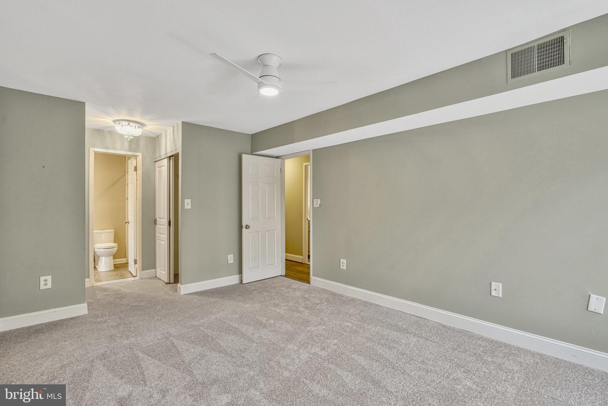 11556 ROLLING GREEN COURT 15/300