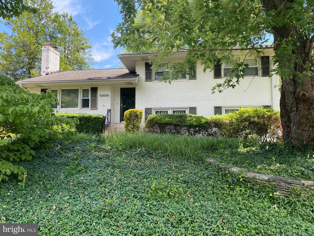 1633 DEMPSEY STREET