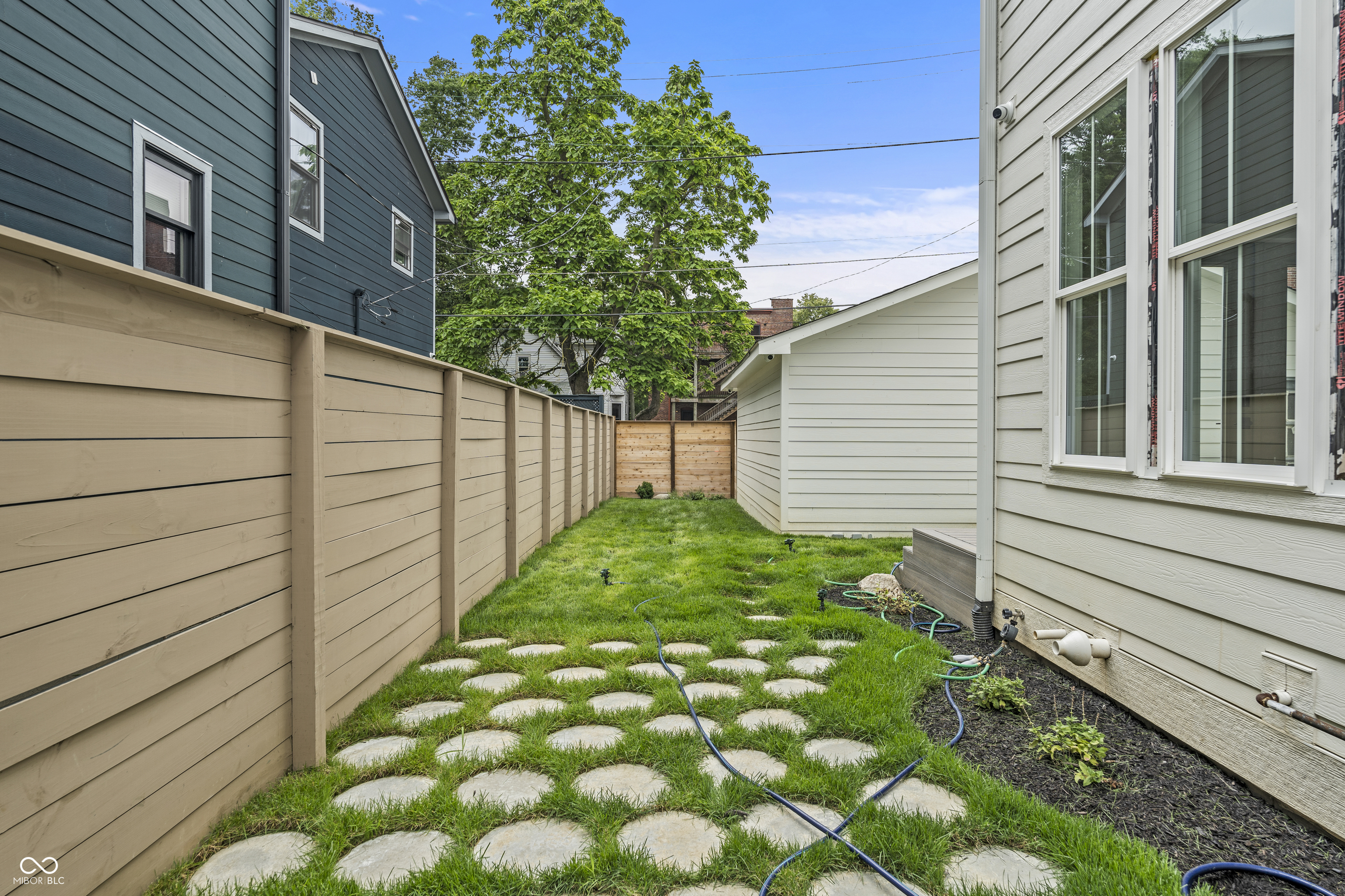 2054 Carrollton Avenue