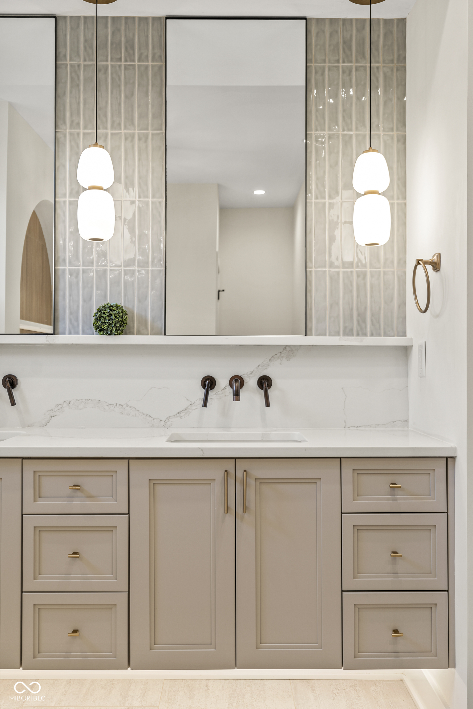 2054 Carrollton Avenue