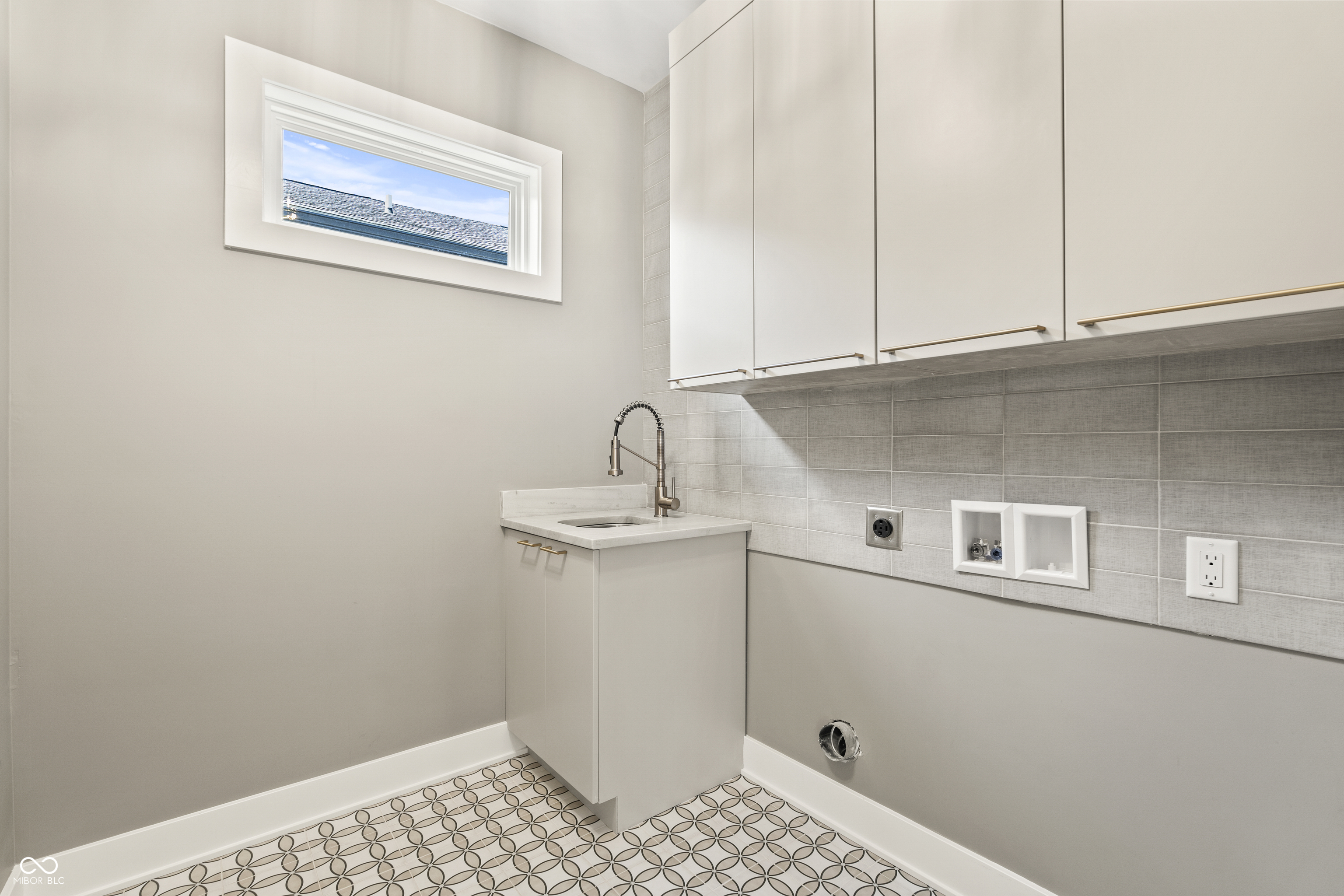 2054 Carrollton Avenue