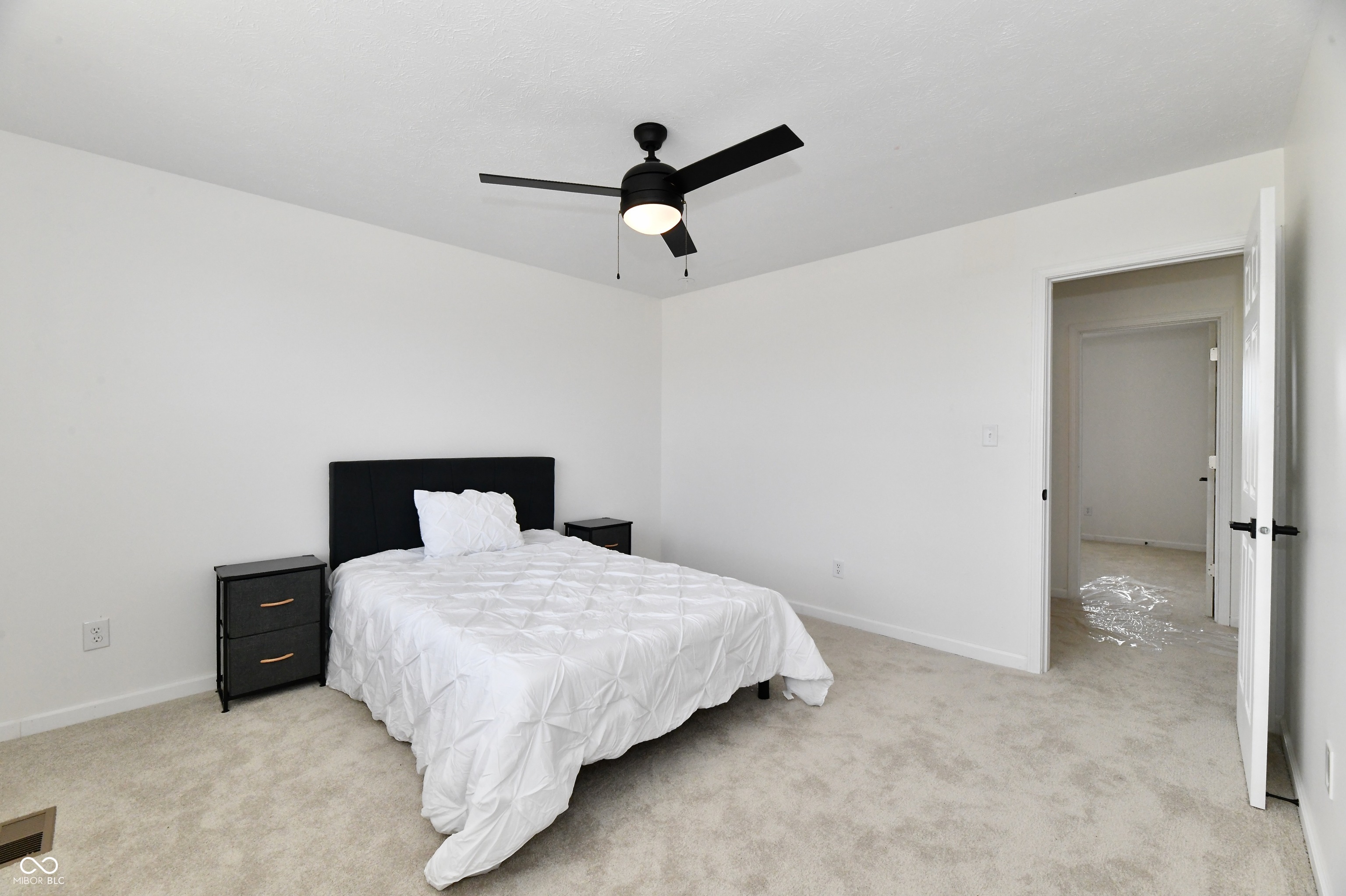 3301 Creekshore Drive