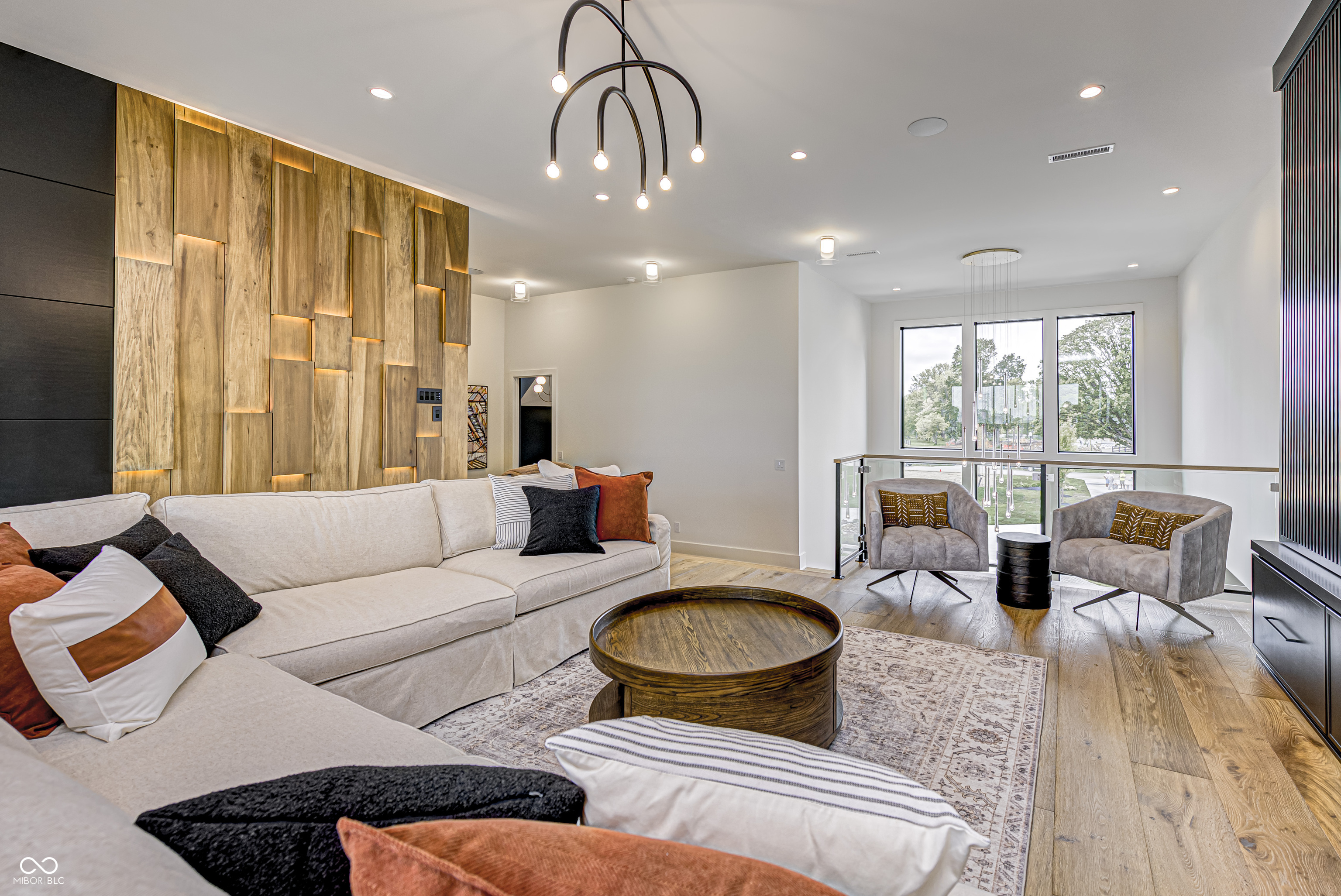 9760 Windy Hills Drive