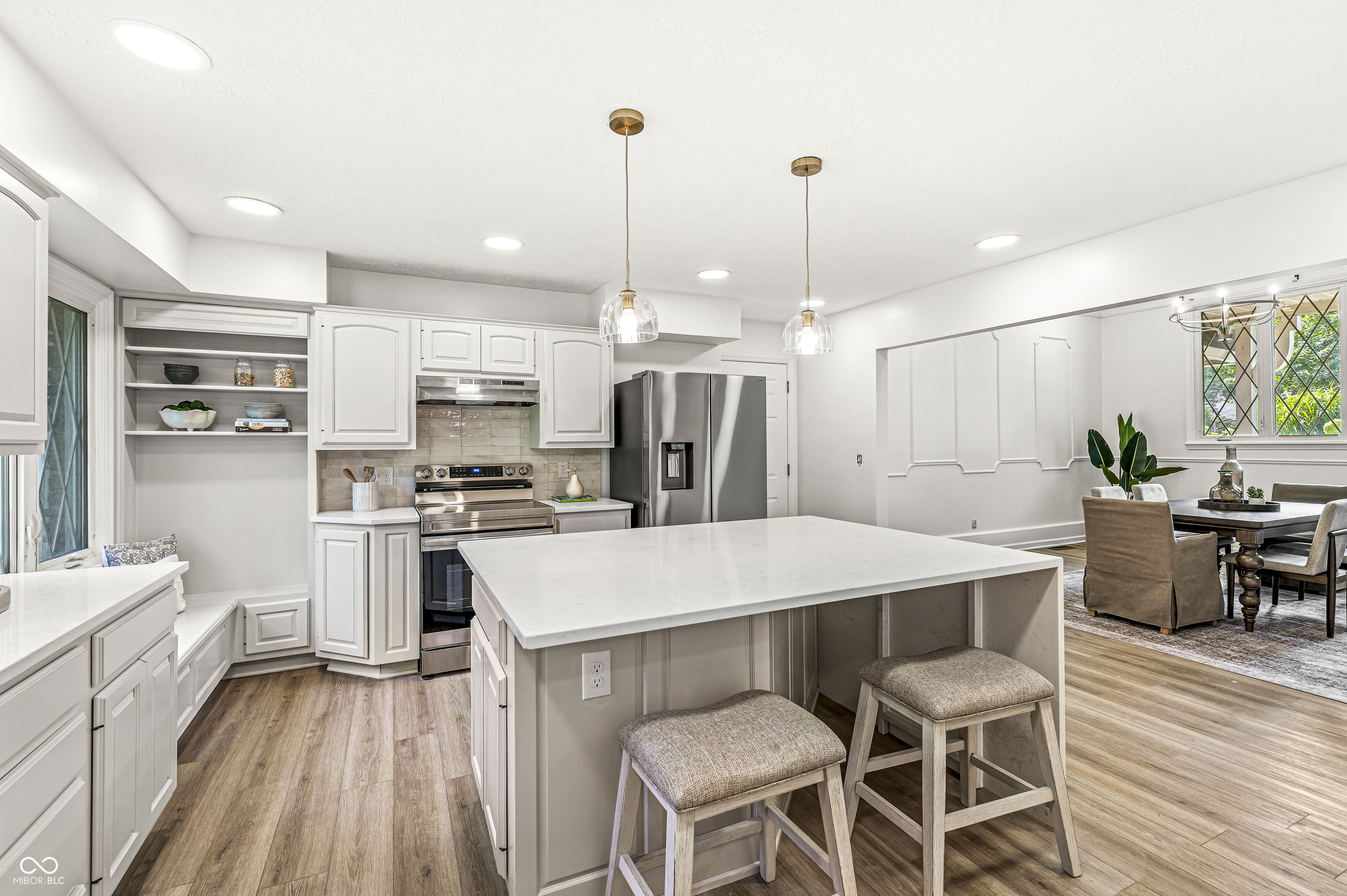 7035 Creekside Lane