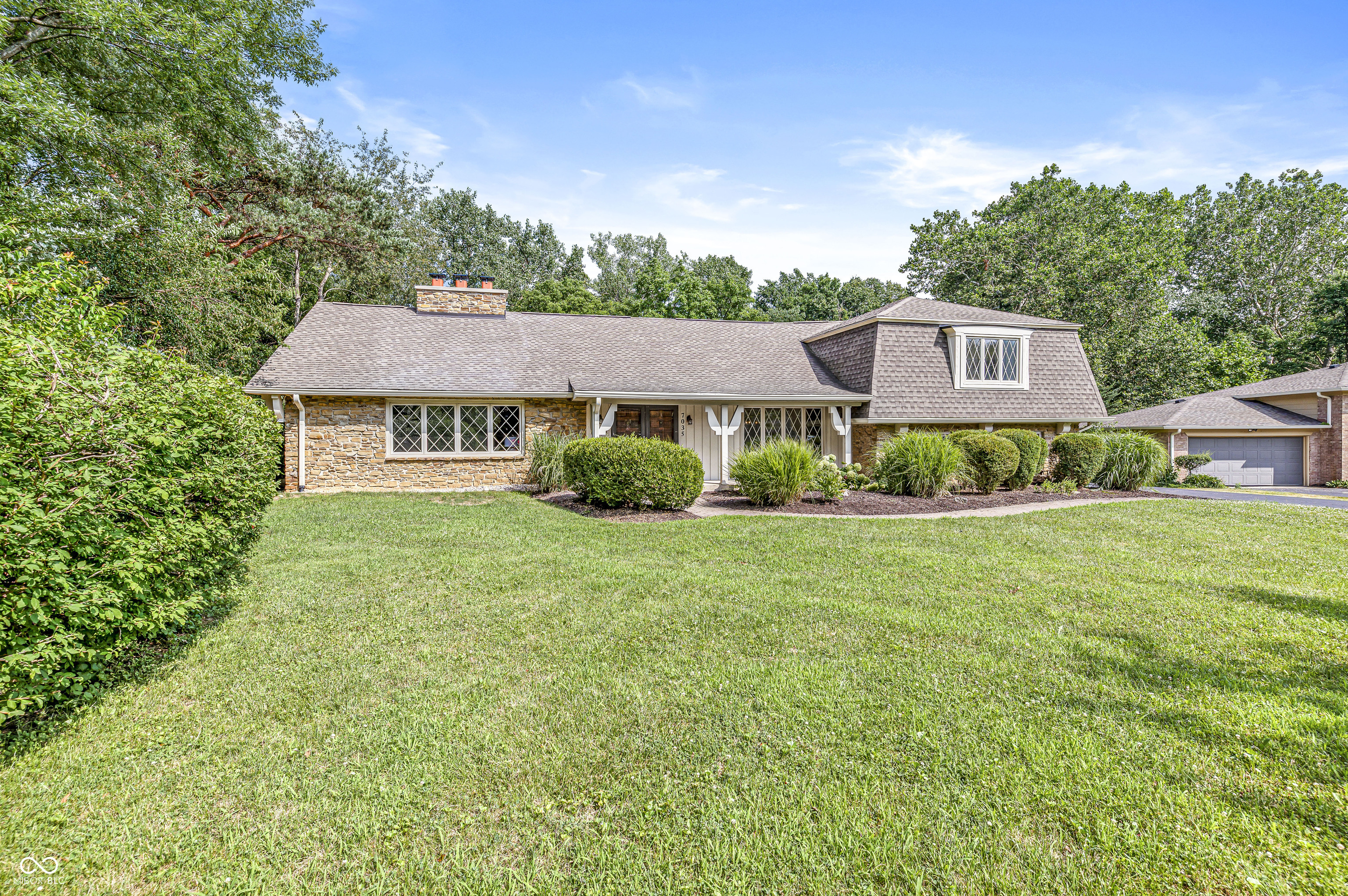 7035 Creekside Lane
