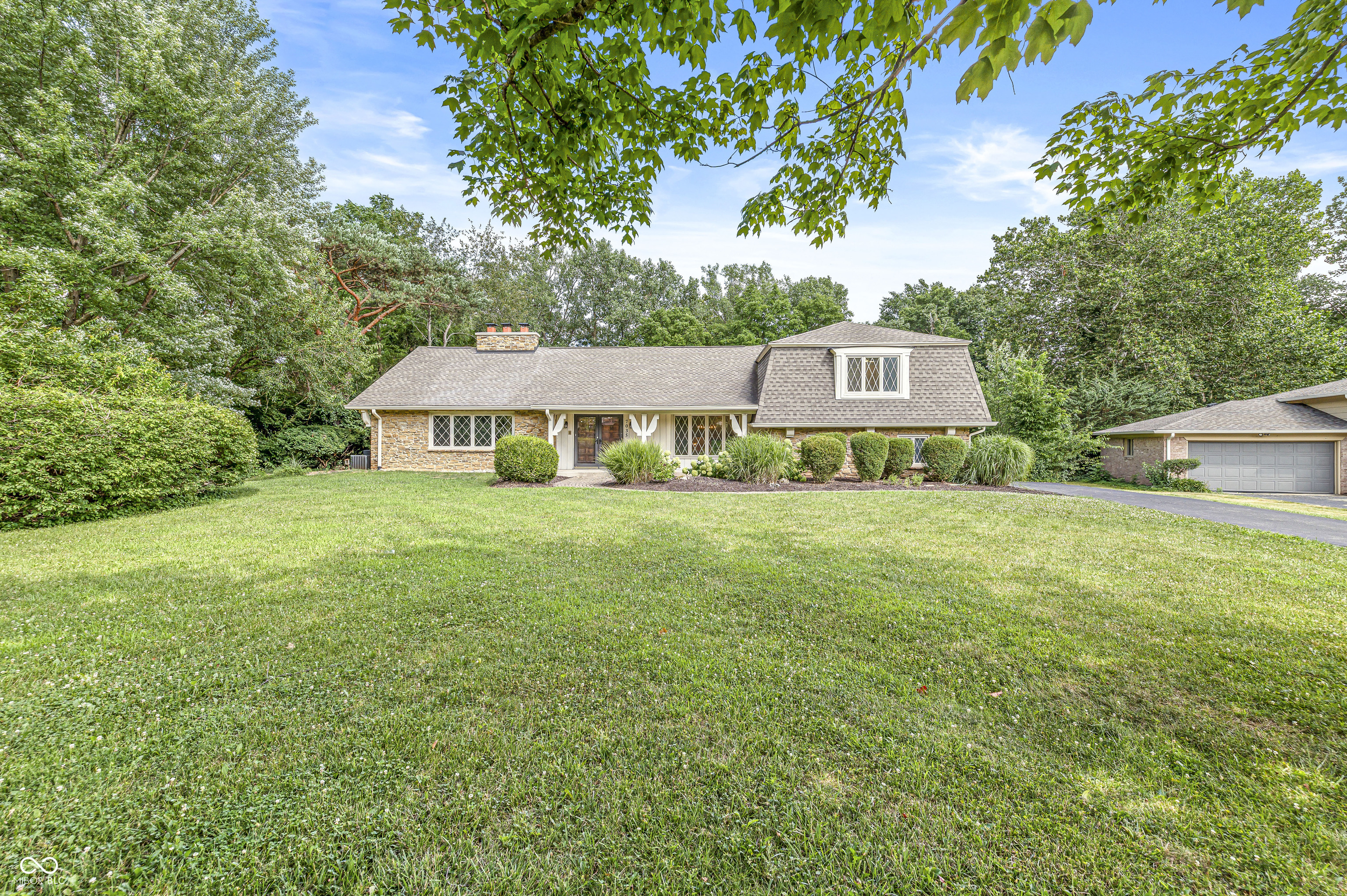 7035 Creekside Lane