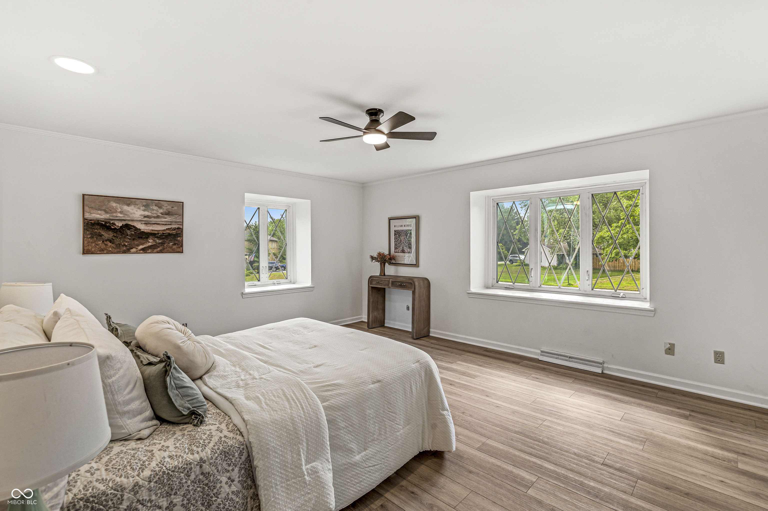 7035 Creekside Lane