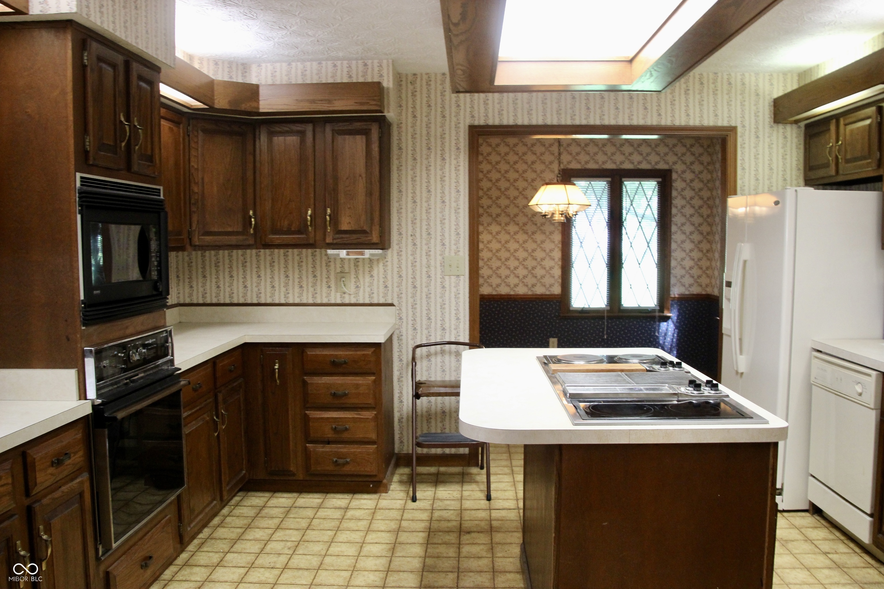 8702 Swiftsail Court