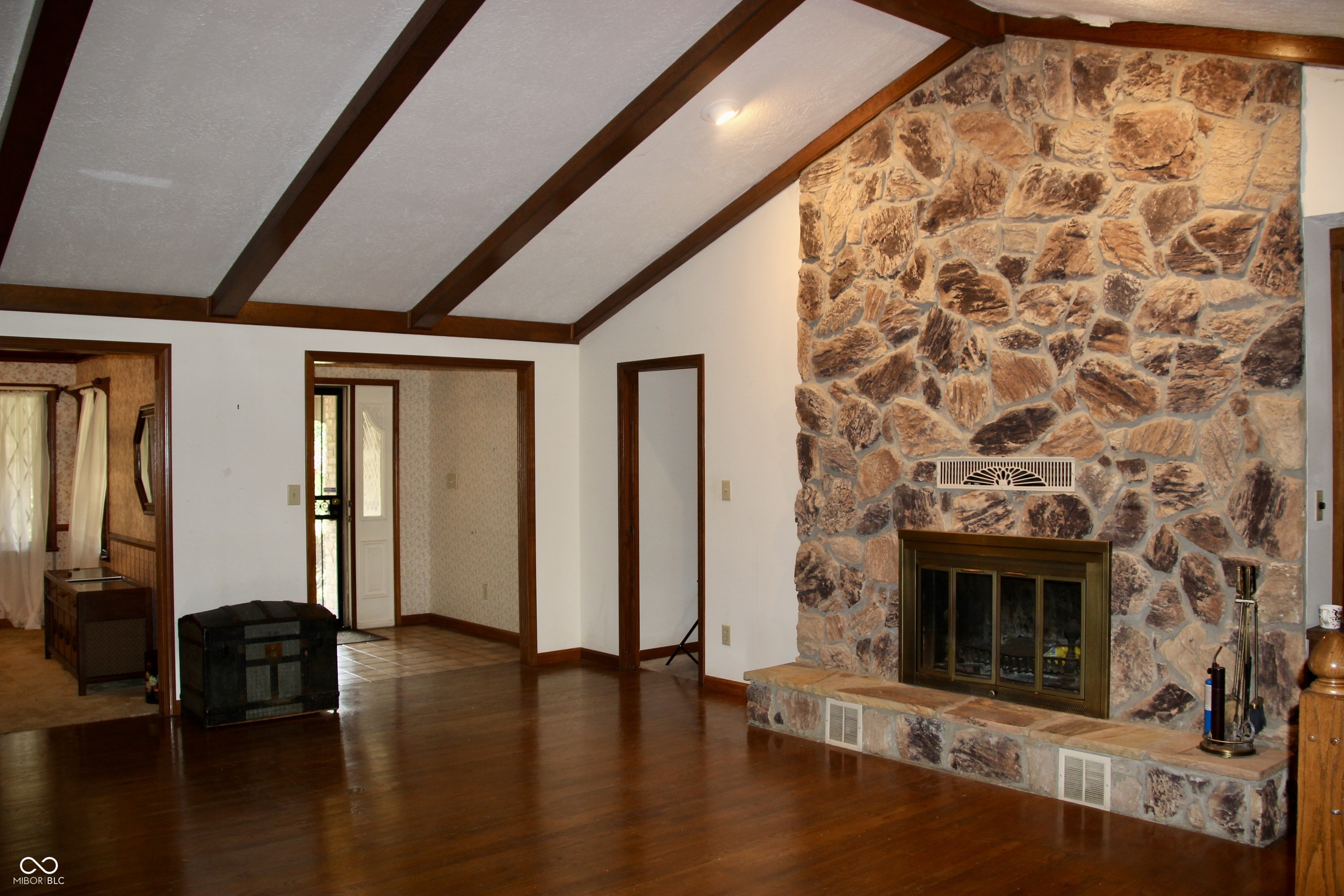 8702 Swiftsail Court