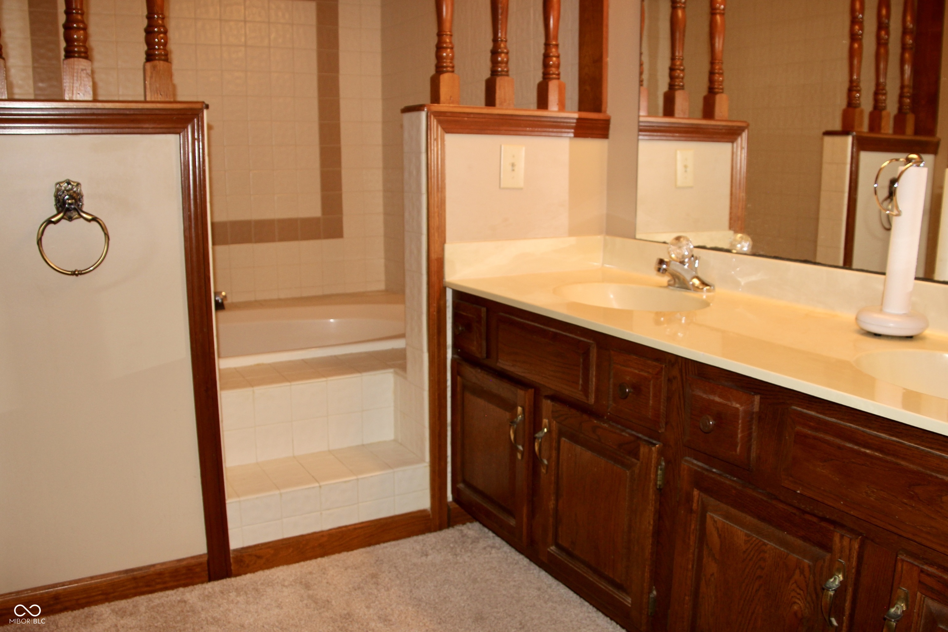 8702 Swiftsail Court