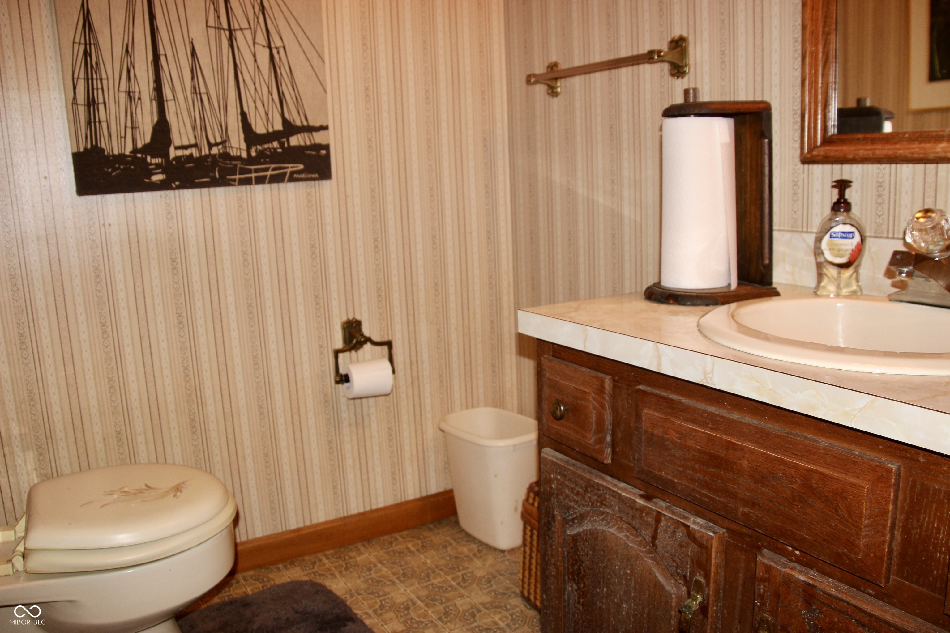 8702 Swiftsail Court