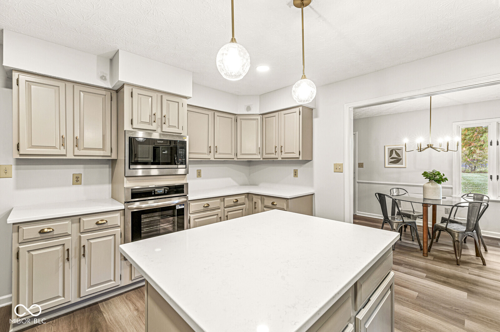 8702 Swiftsail Court