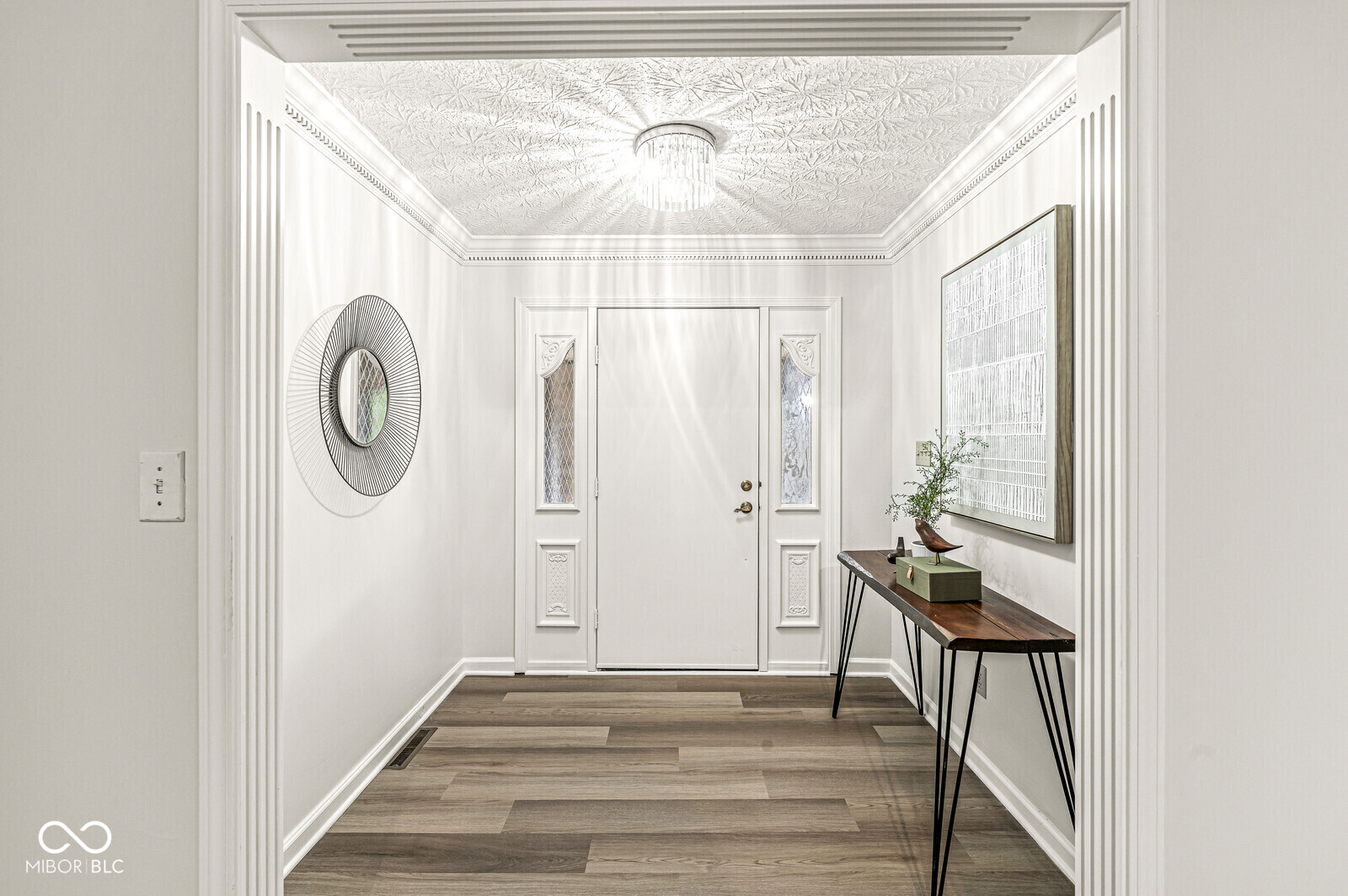 8702 Swiftsail Court