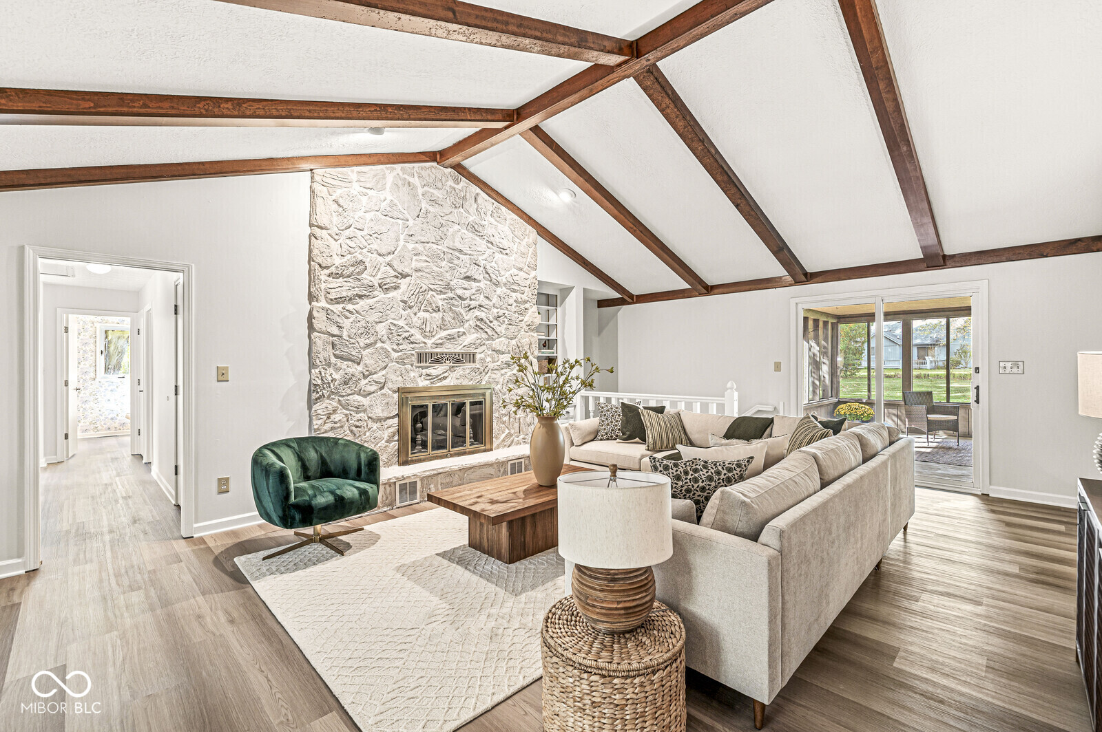 8702 Swiftsail Court