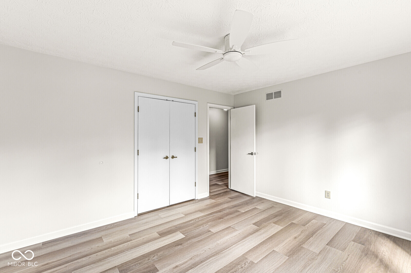 8702 Swiftsail Court