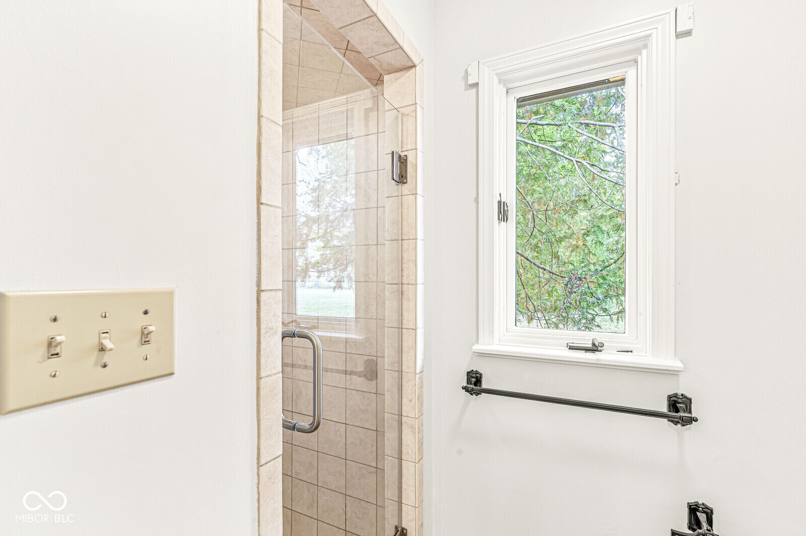 8702 Swiftsail Court