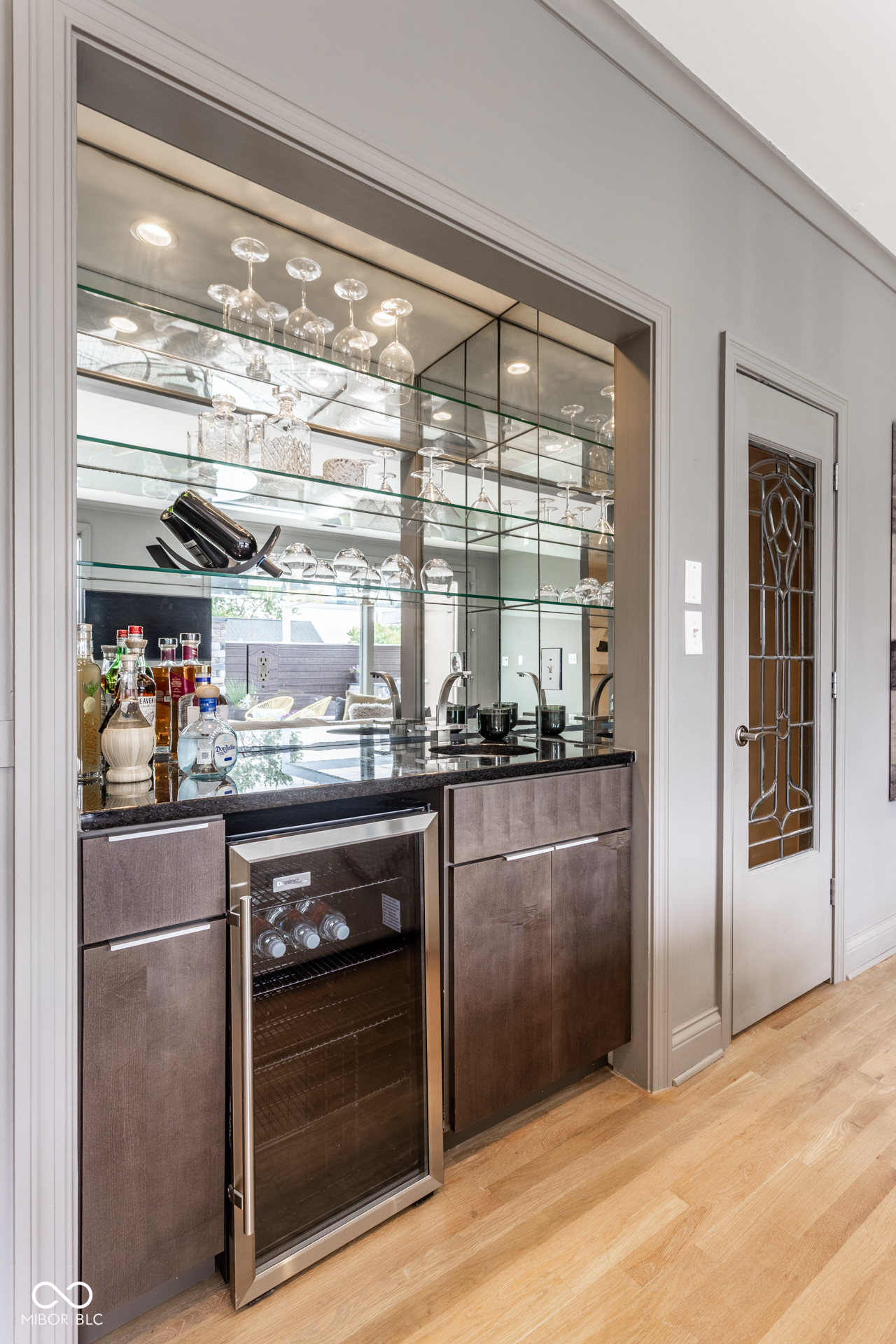 932 Broadway Street Unit: 14