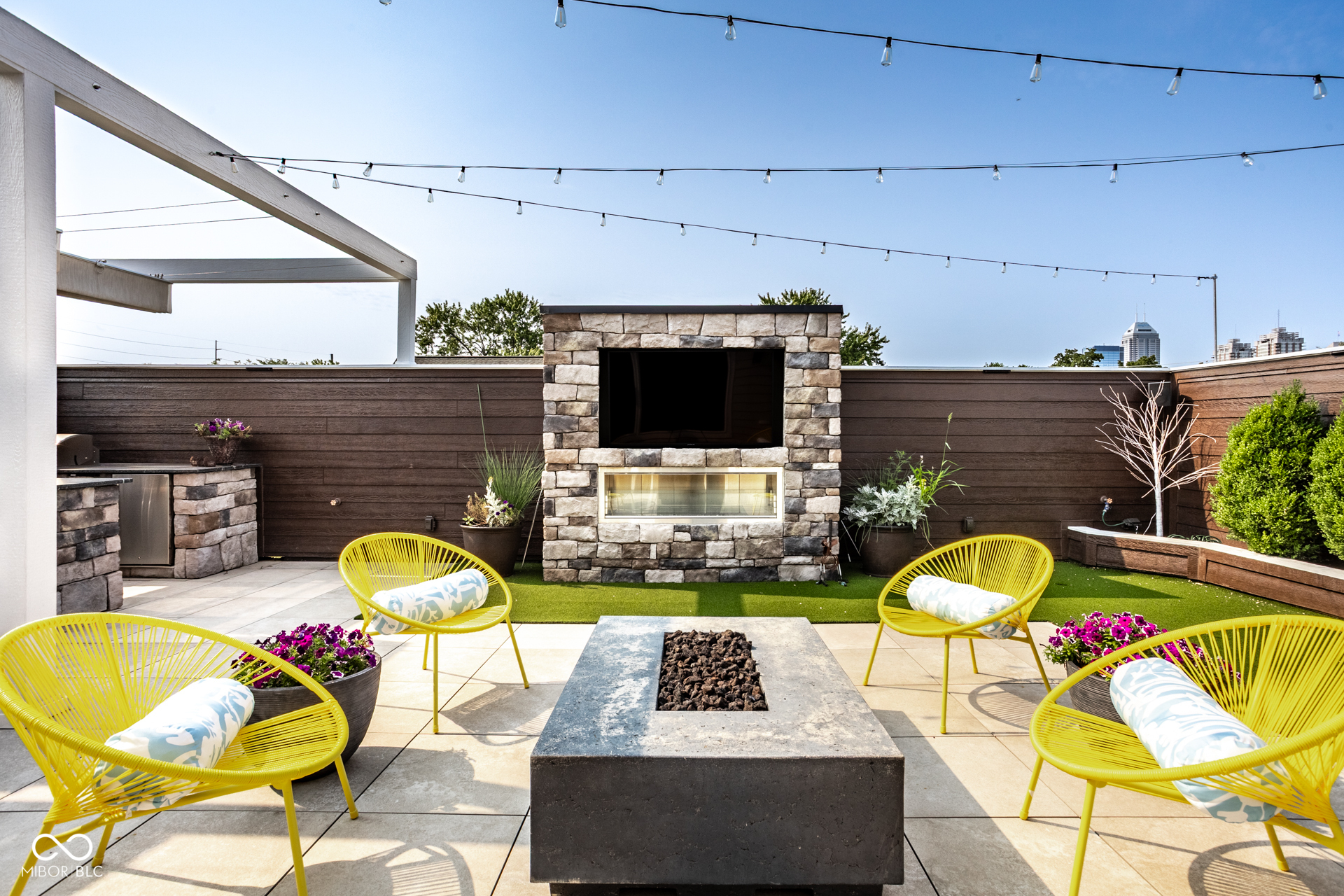 932 Broadway Street Unit: 14
