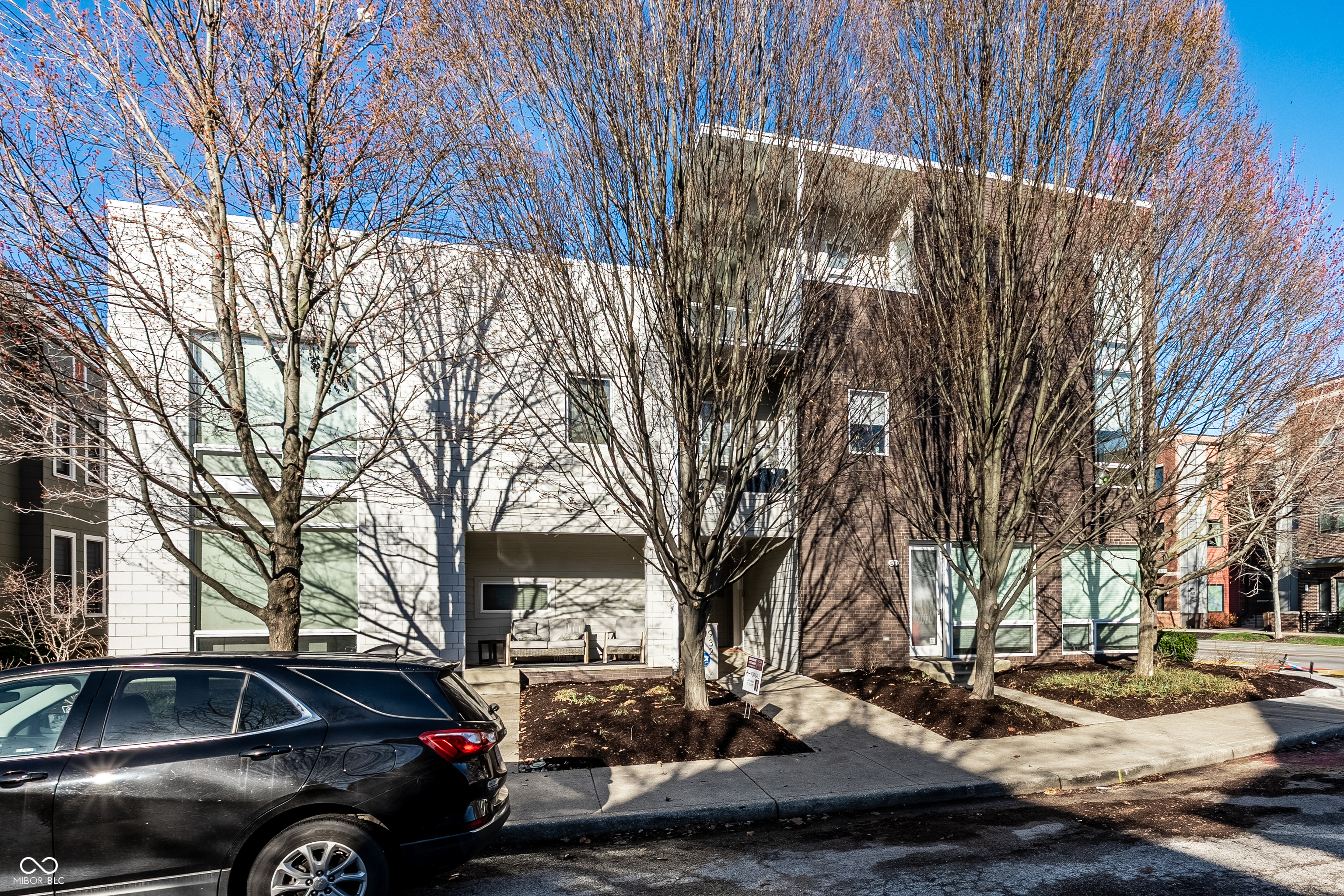 932 Broadway Street Unit: 14