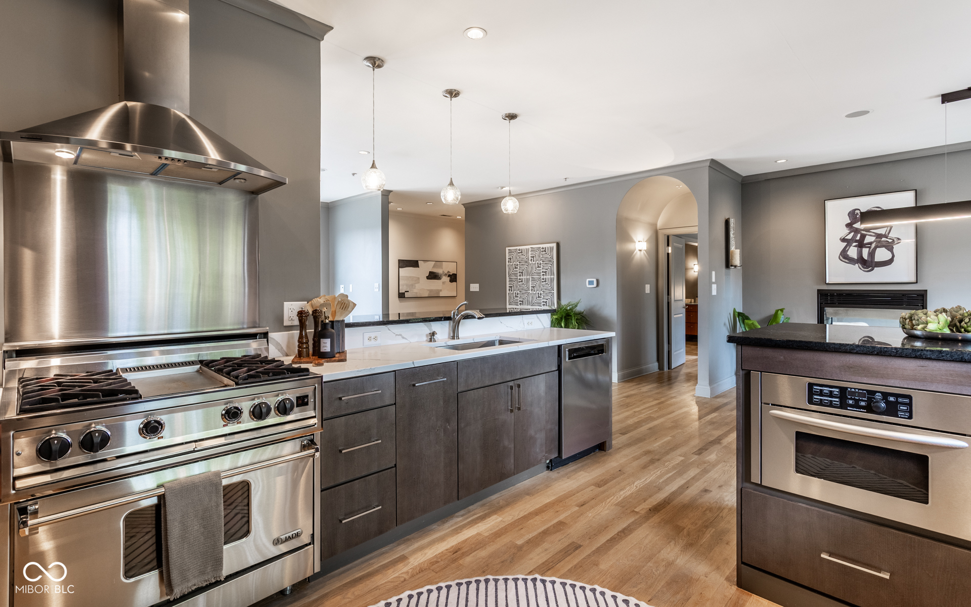 932 Broadway Street Unit: 14