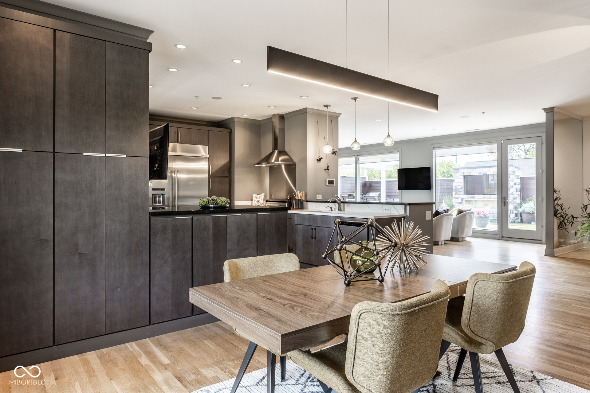 932 Broadway Street Unit: 14