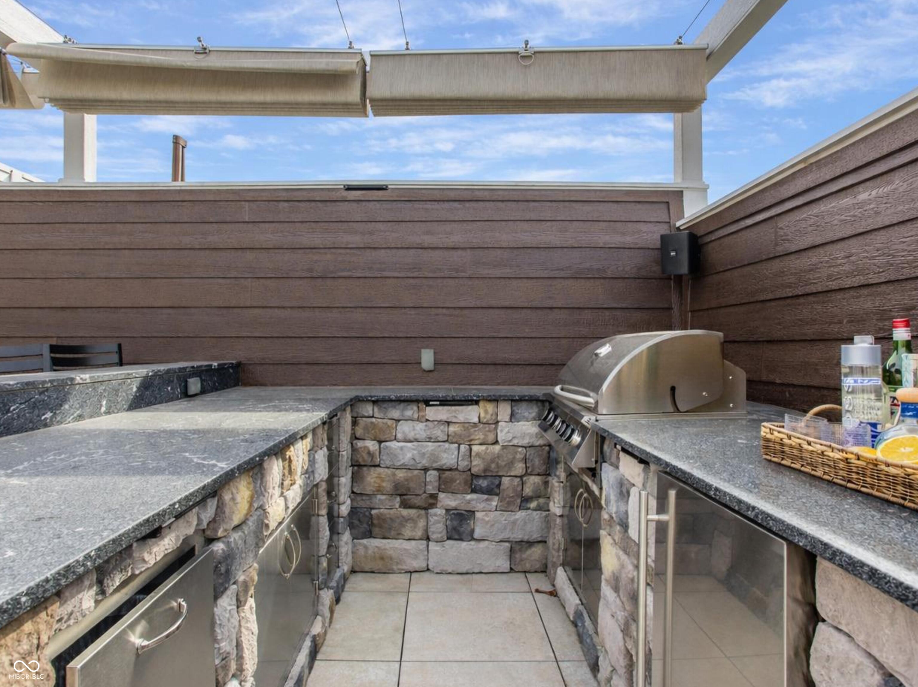 932 Broadway Street Unit: 14