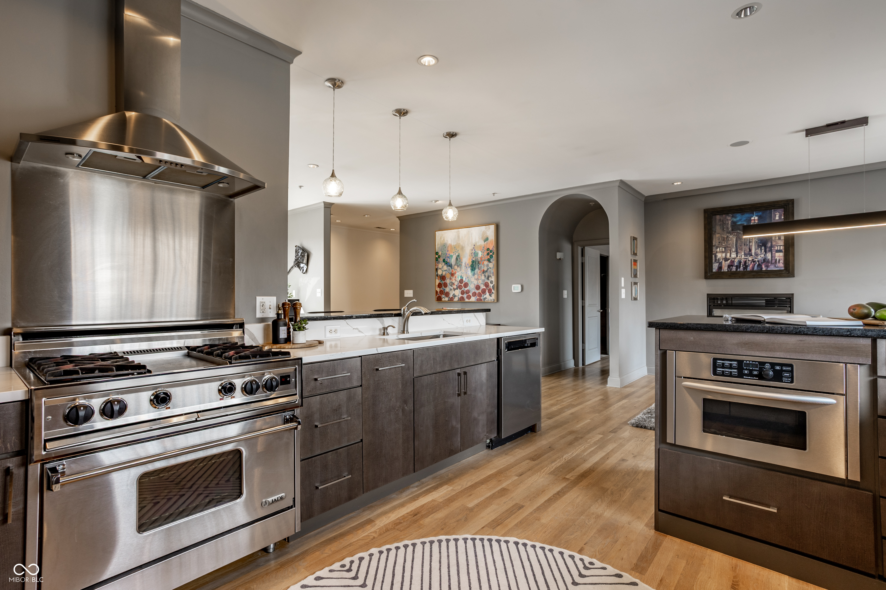 932 Broadway Street Unit: 14