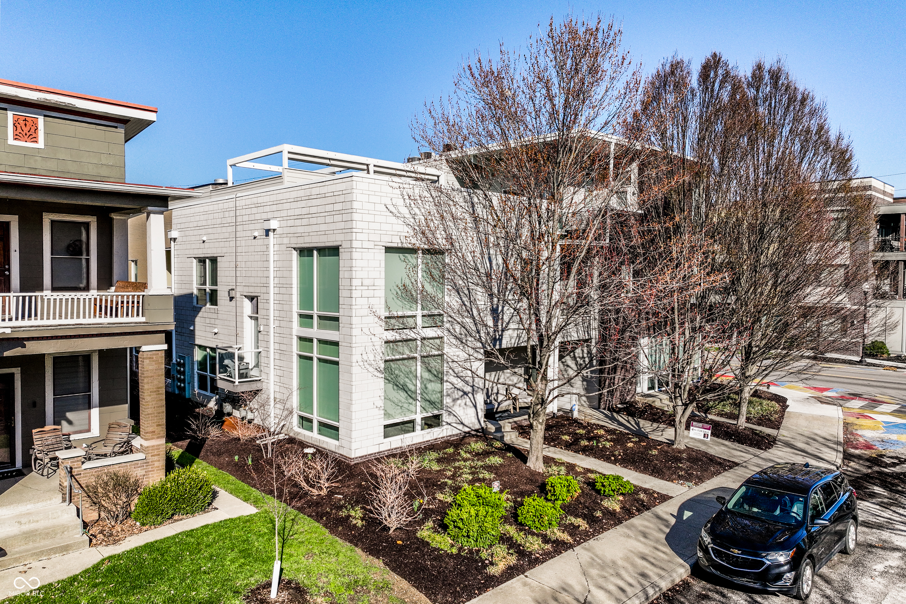 932 Broadway Street Unit: 14