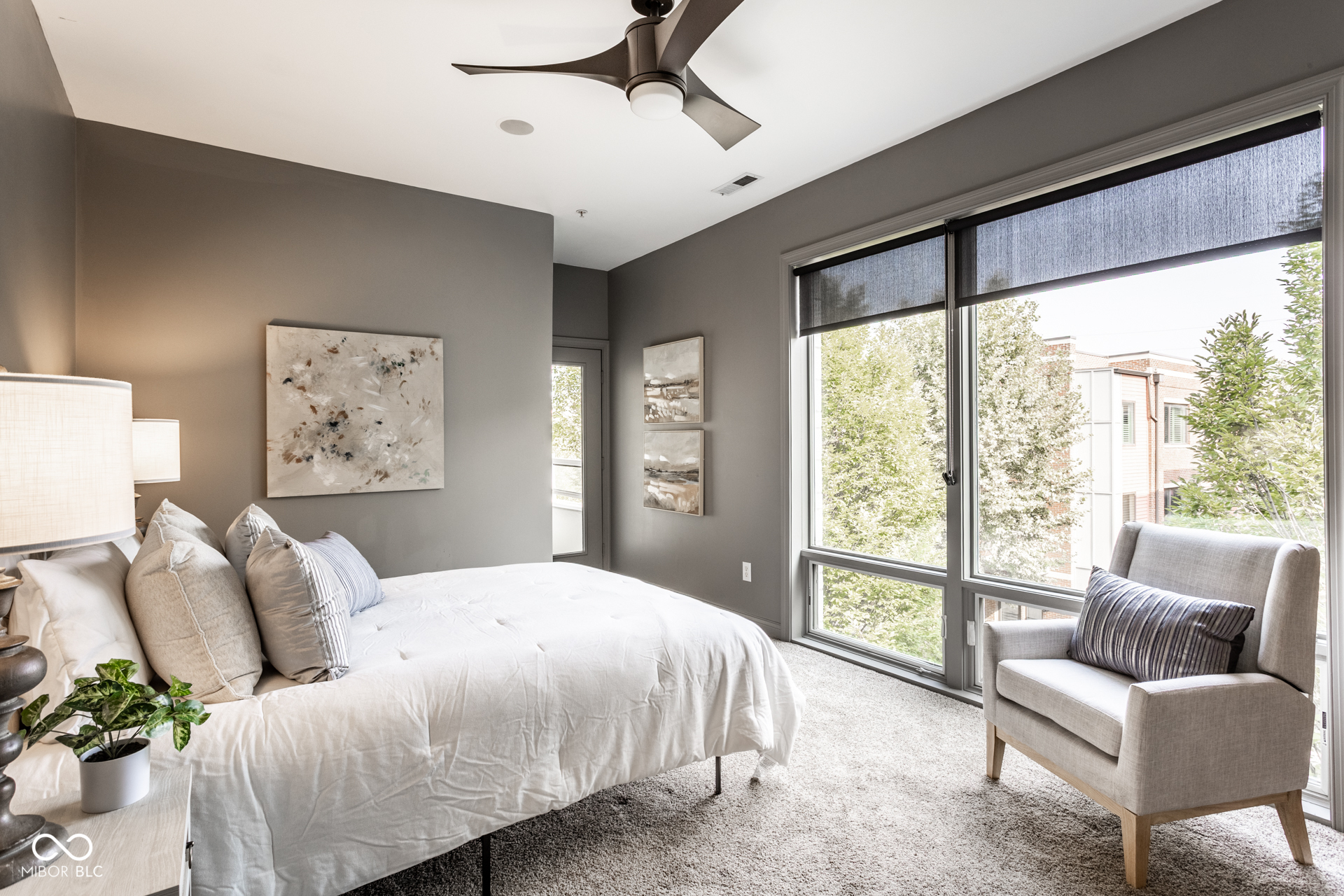 932 Broadway Street Unit: 14