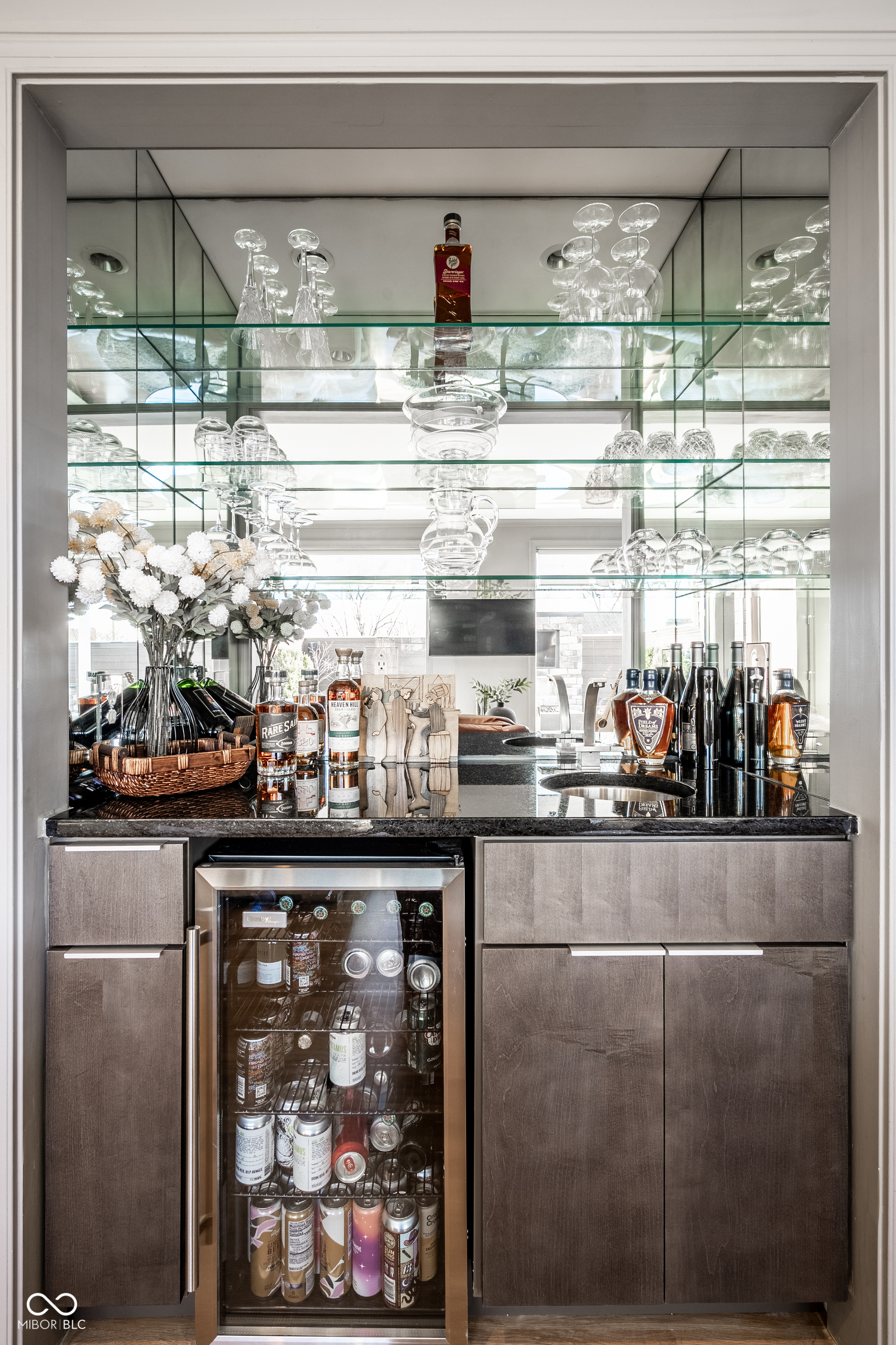 932 Broadway Street Unit: 14