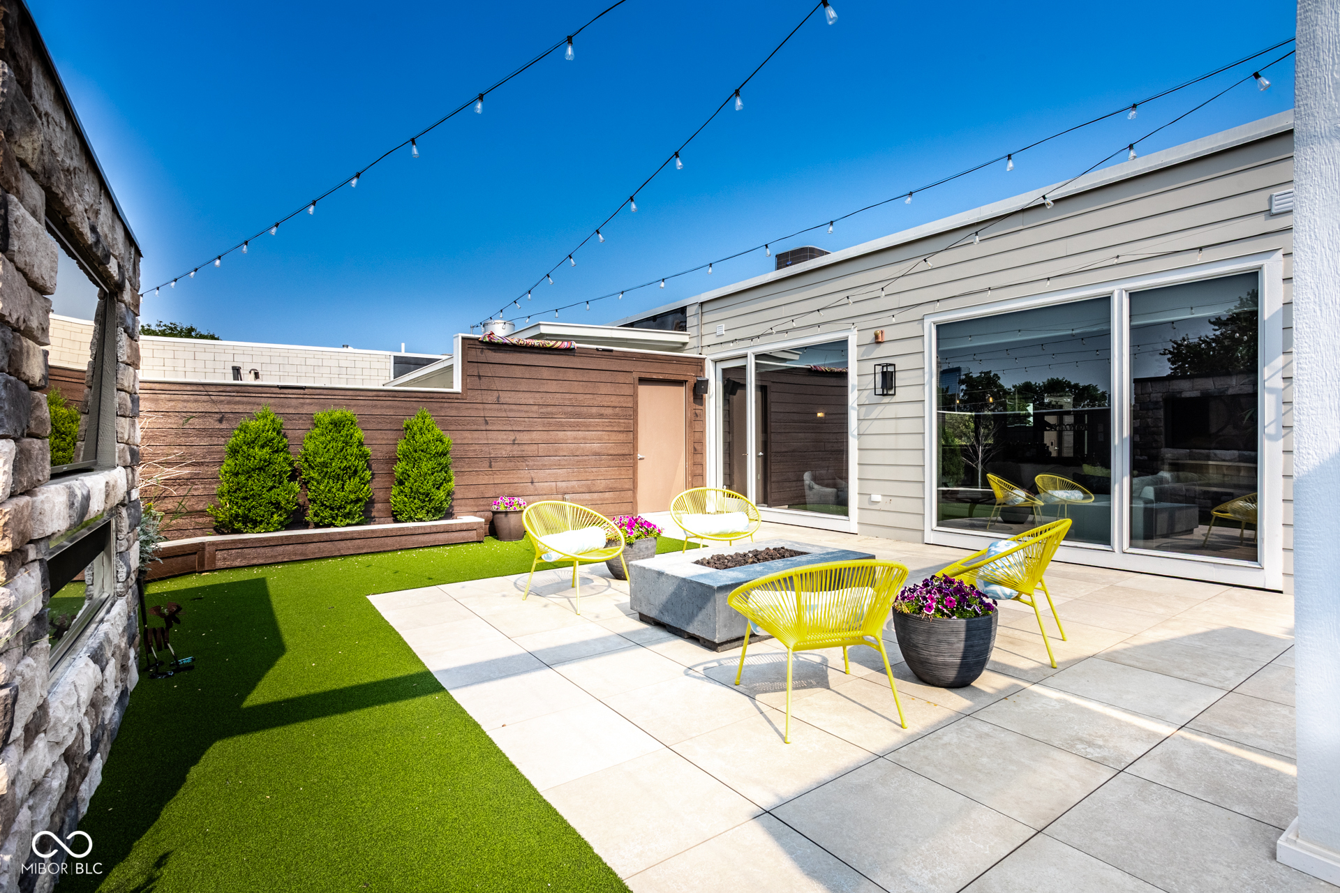 932 Broadway Street Unit: 14