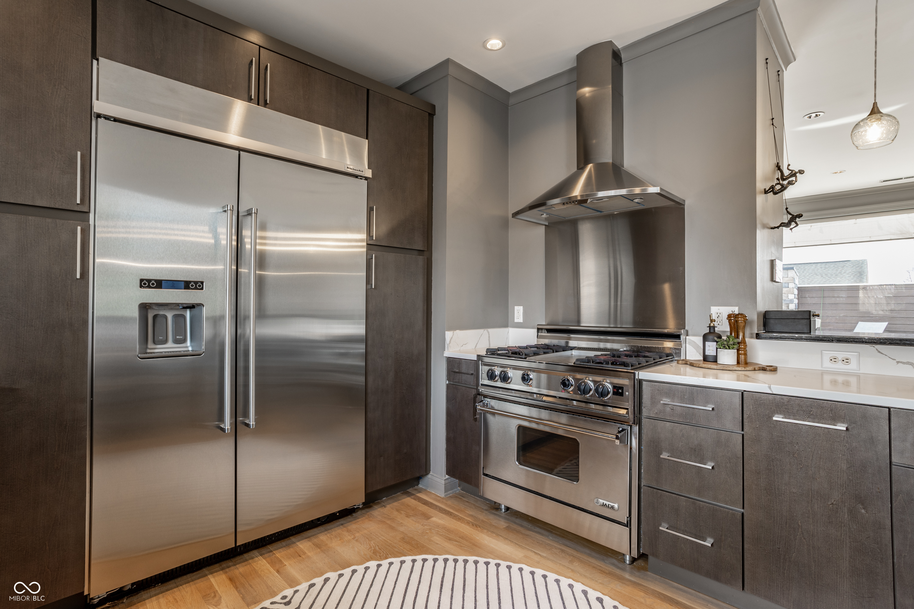 932 Broadway Street Unit: 14