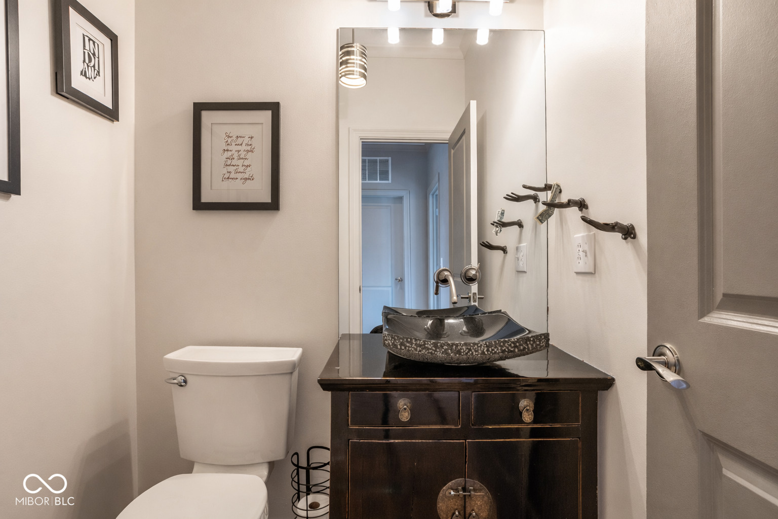 932 Broadway Street Unit: 14