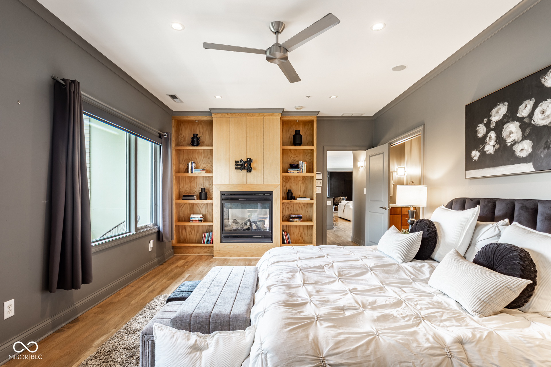 932 Broadway Street Unit: 14