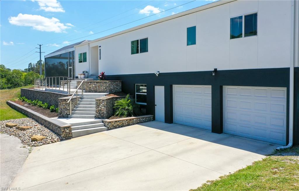 27190 Holly LN