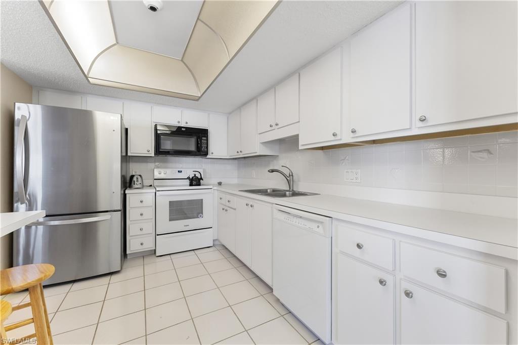 6612 Estero BLVD Unit: PH2