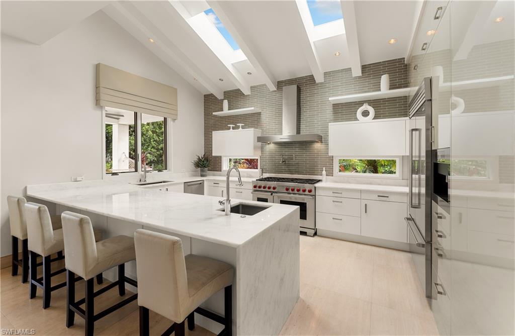 233 Ridge DR