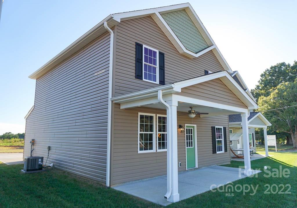 2514 Snow Creek Road NE