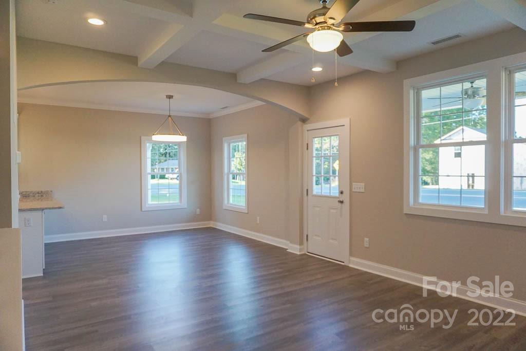 2514 Snow Creek Road NE