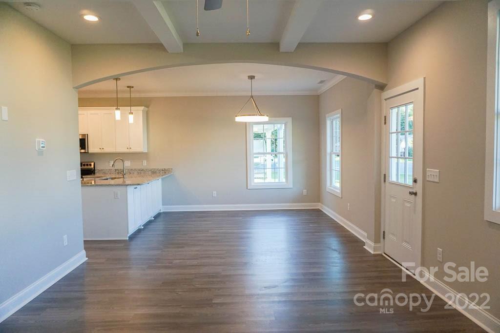 2514 Snow Creek Road NE